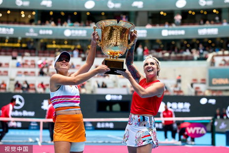 为球迷奉献 为球迷奉献