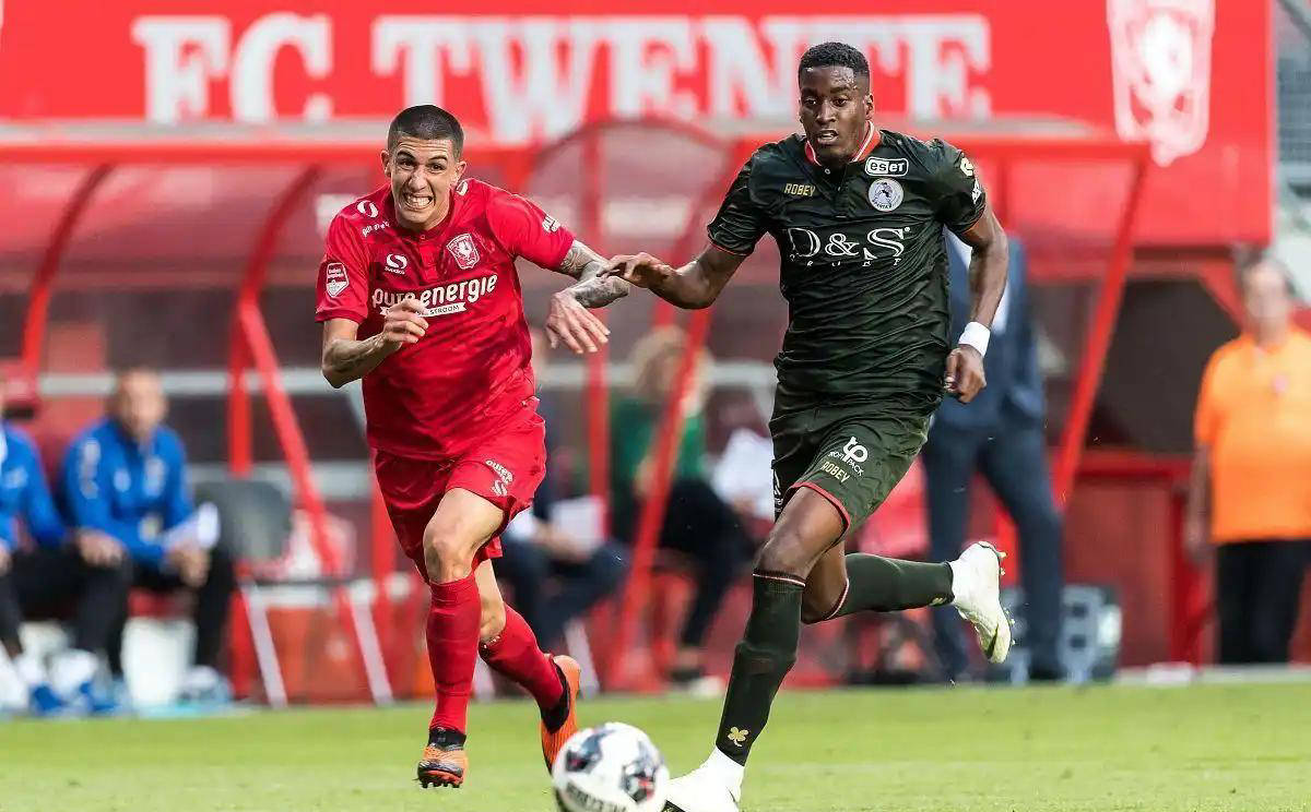 烈的比赛中 烈的比赛中